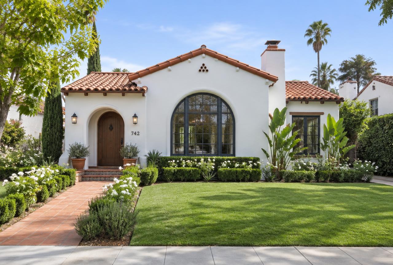 742 N Alta Vista Blvd, Los Angeles, California